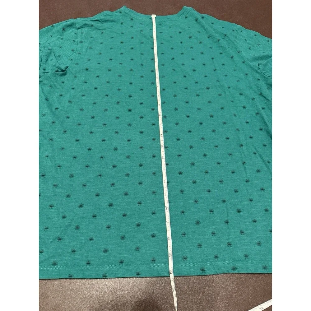 Levi's All-Over Print Classic T-Shirt Mens Large Standard Fit Green, One-Pocket